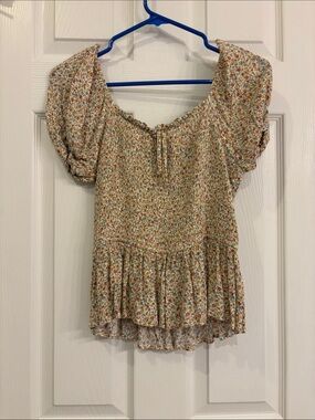 Floral Puff-Sleeve Peasant Top
